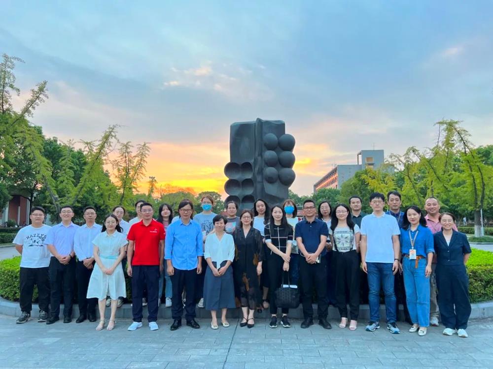 c14e5743c1ed4a85ad396a71f712d3aa.jpg c14e5743c1ed4a85ad396a71f712d3aa.jpg